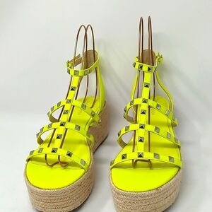 -NEON YELLOW STUDDED Marc Fisher Espadrilles Size 10